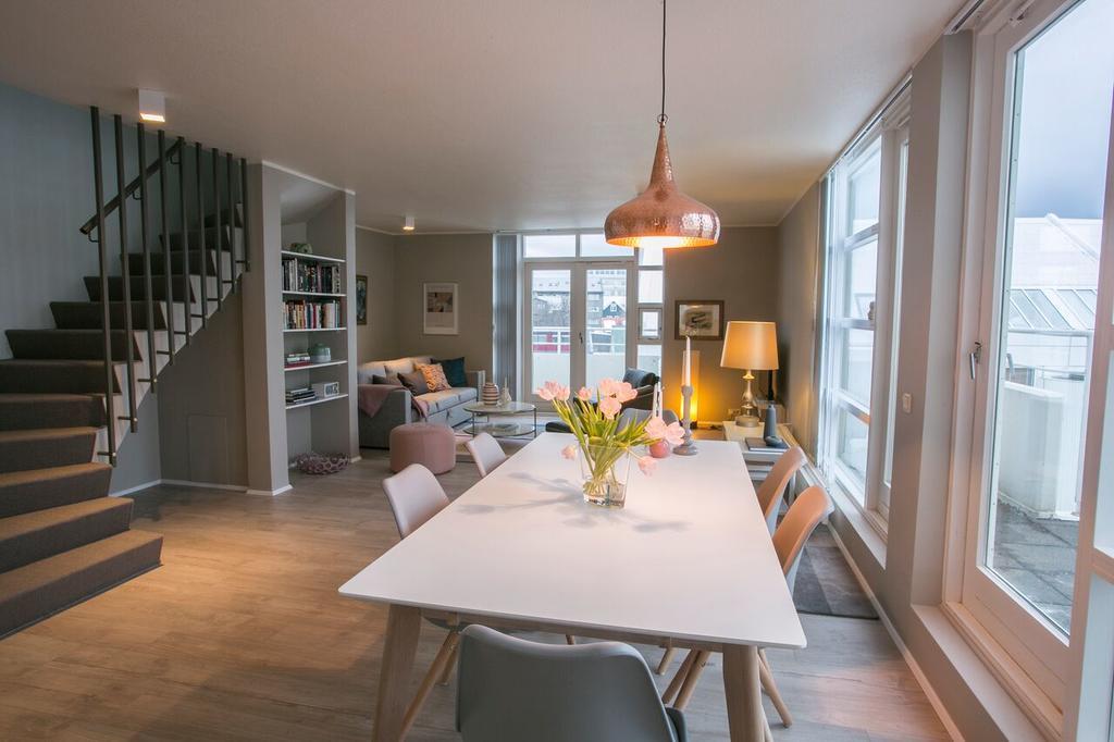 Penthouse Downtown With Free Parking Apartment Reykjavik Exterior photo